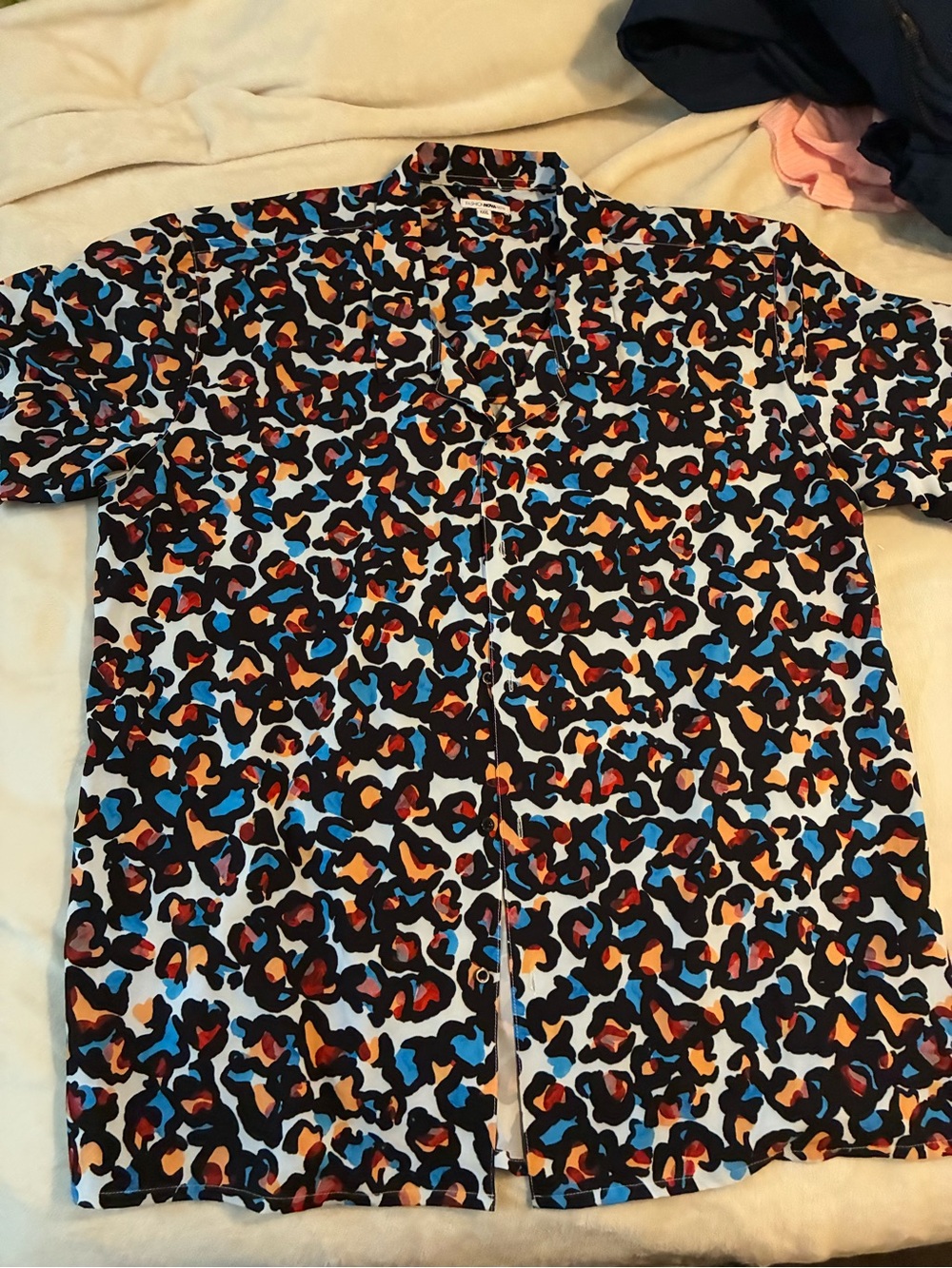 Fashion Nova men’s short sleeves shirt size XXXL